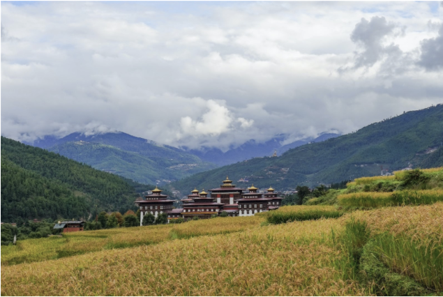 《不丹是教室》，到「世界最高學府」尋找幸福的意義！同場加映不丹旅遊懶人包~