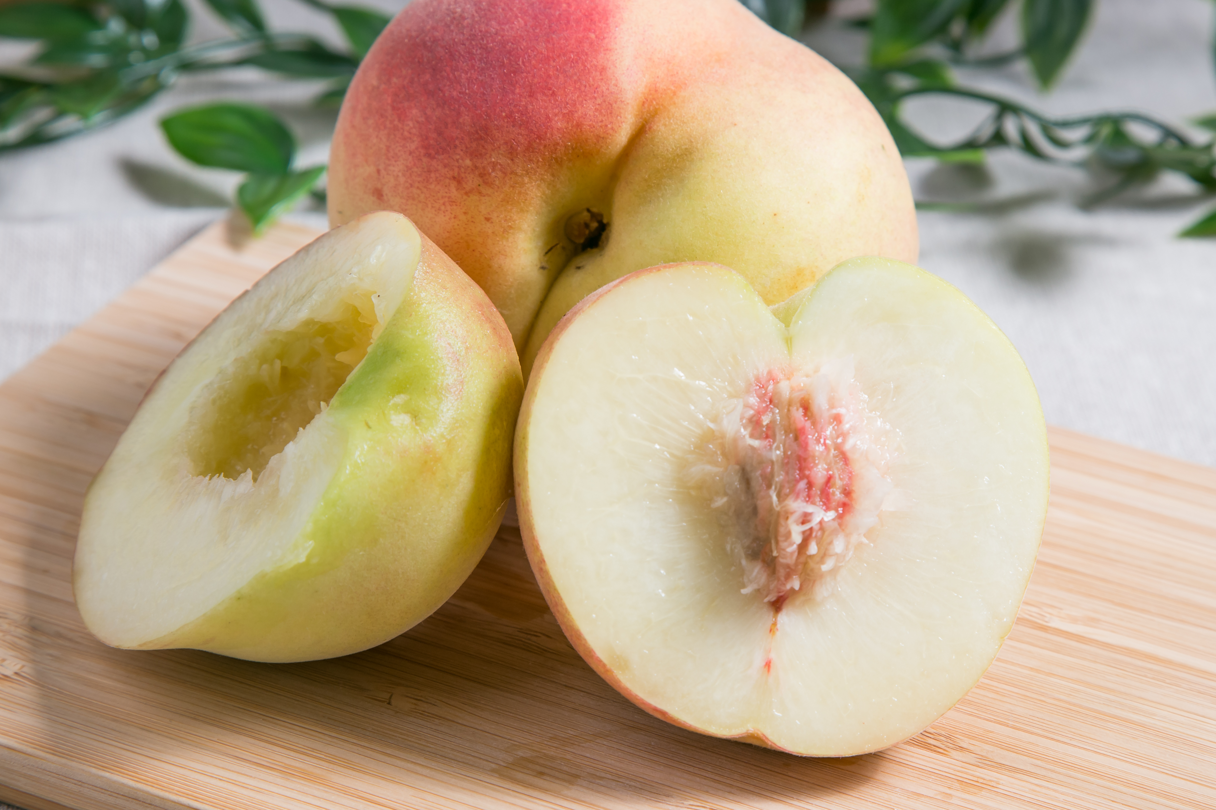 水蜜桃百百種，這樣選最好吃！一篇帶你看桃子品種大解析