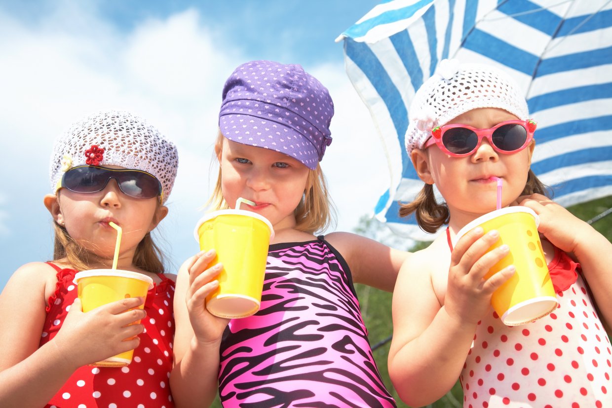 夏天消暑只能靠吃冰？5大天然解渴飲料清涼降燥，連小孩也能喝！