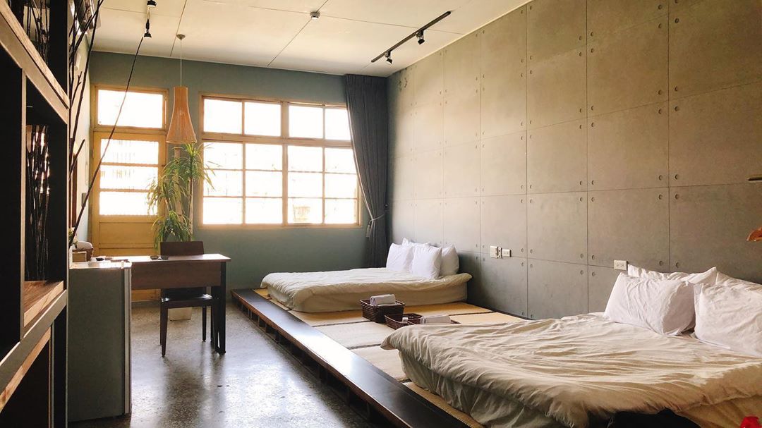 鹿港以安 @yvesnan