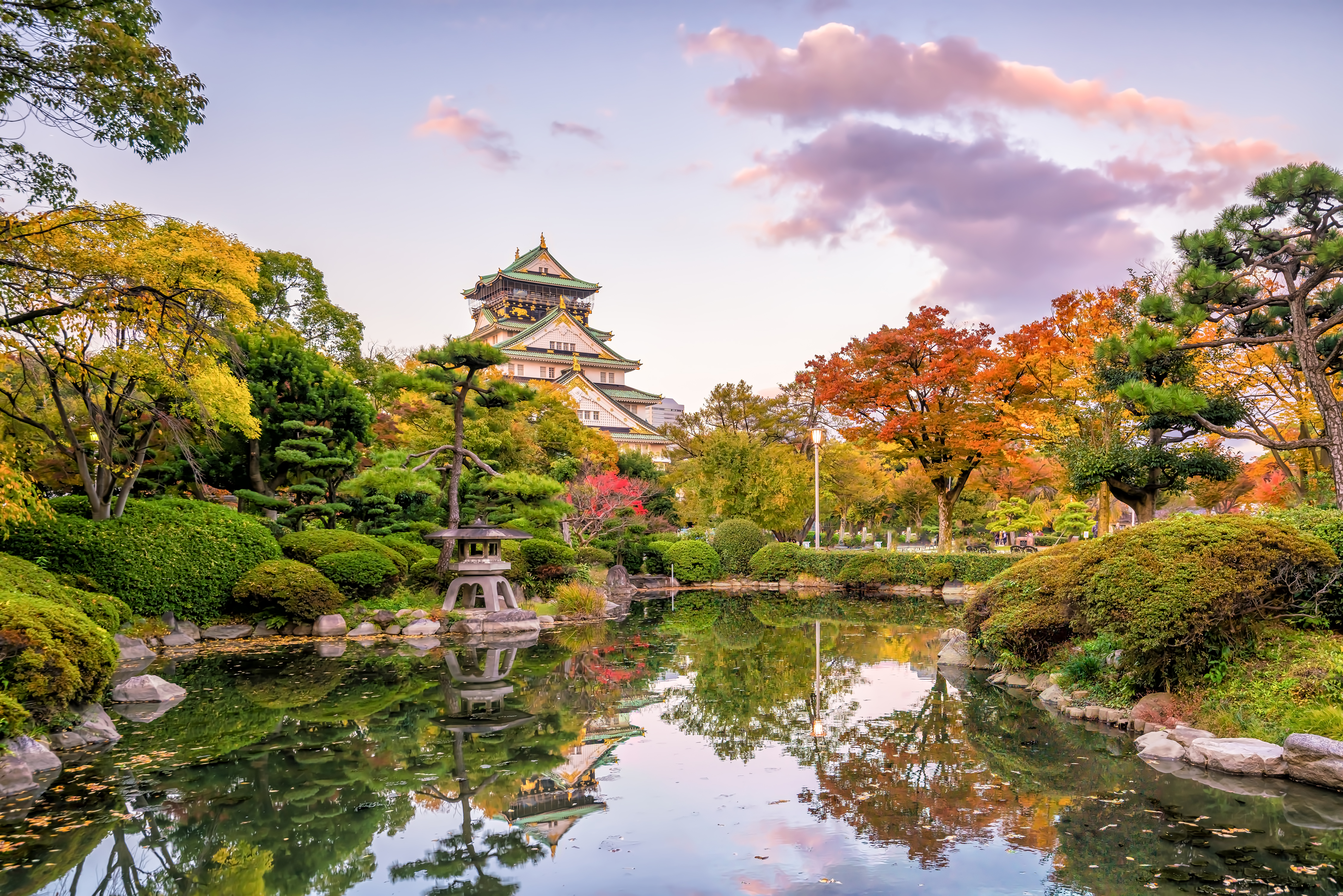 Osaka,Castle,In,Osaka,,Japan,Autumn